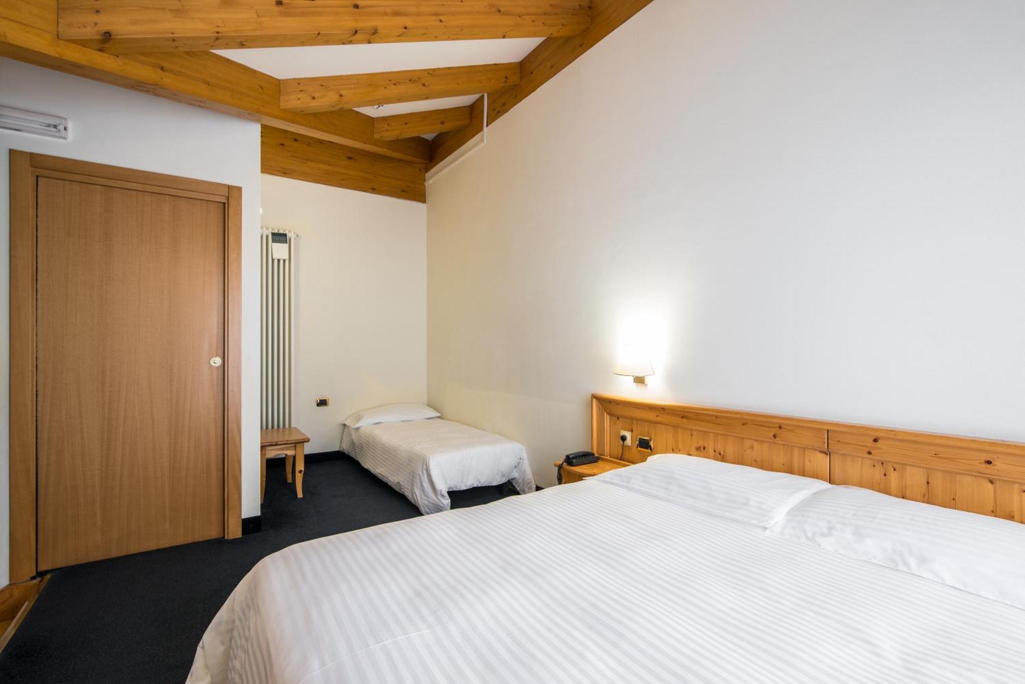 Hotel Colfosco San Martino Di Castrozza Quarto foto
